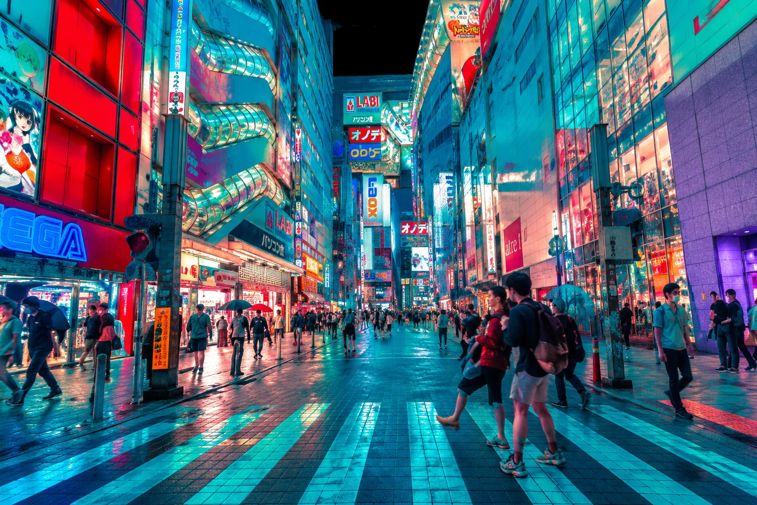 Family exploring Tokyo city attractions and parks